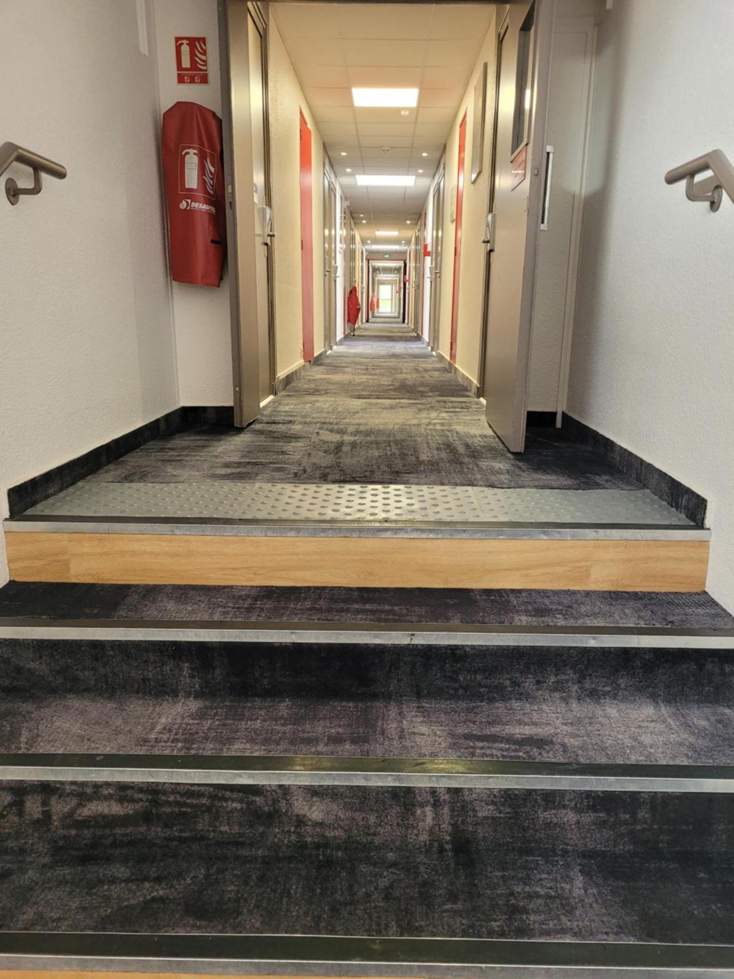Premiere Classe Lyon Nord Дардилли Экстерьер фото